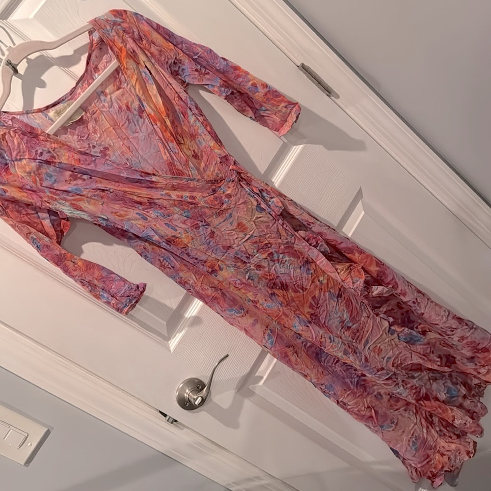 PINK Floral print MAXI RUFFLE WRAP DRESS
by Sophia Alexia preowned sz S/M